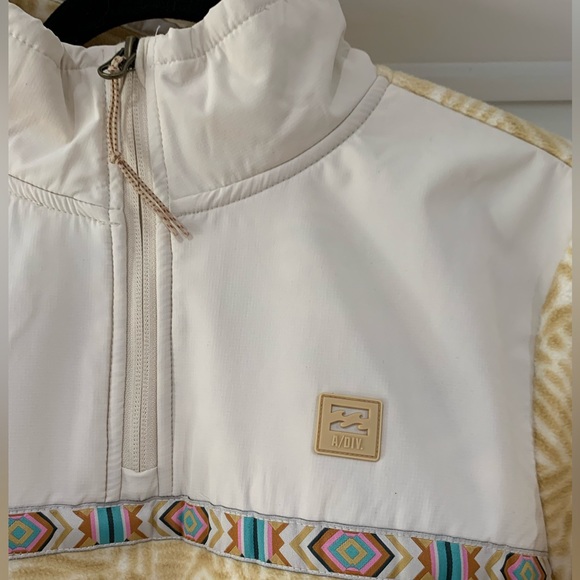 Billabong Boundary Lite Mock Neck Sweatshirt - Picture 6 of 6